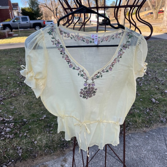 Daffidol yellowJoie embroidered cotton/silk top size M - Picture 6 of 6